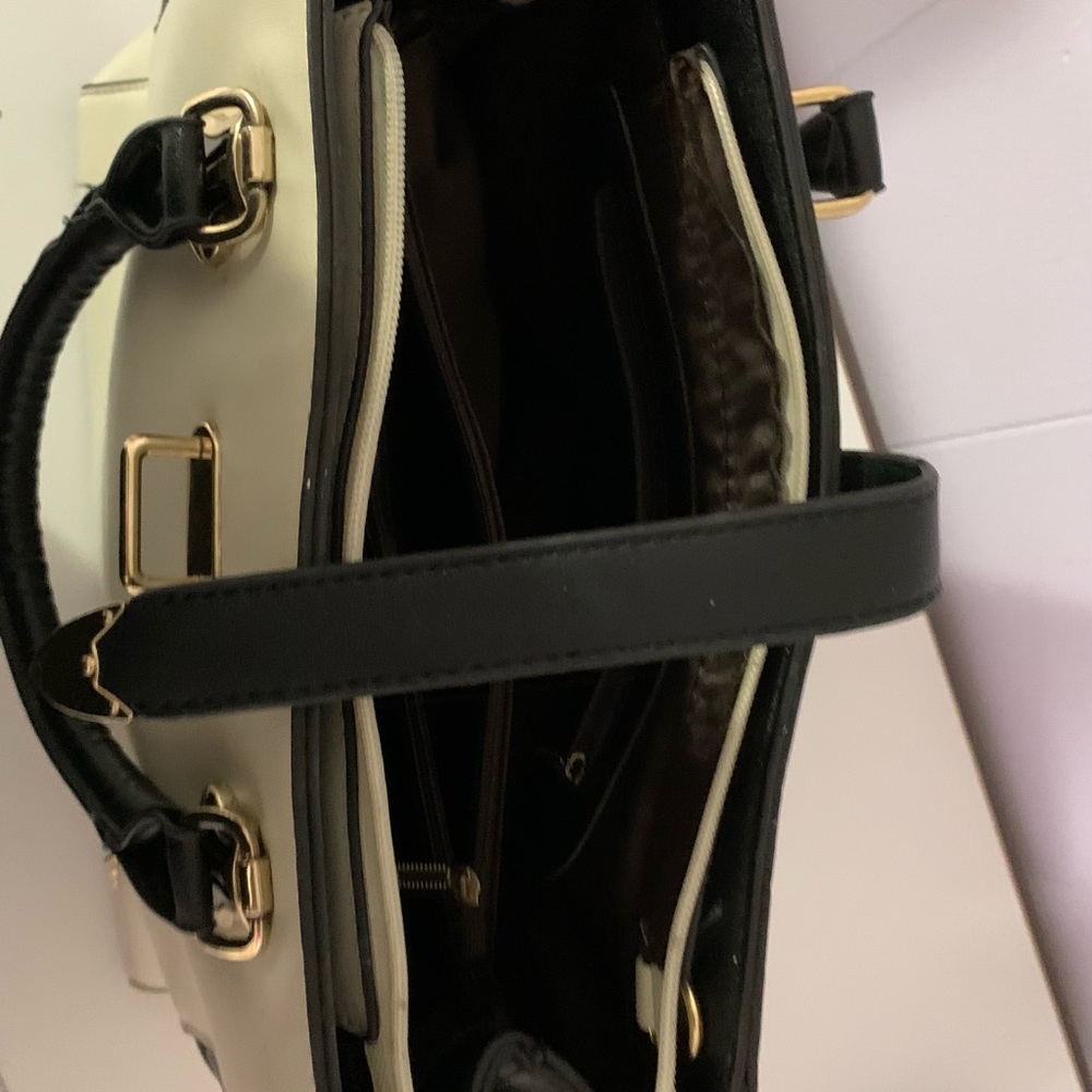 Danbaoly Purse - Picture 3 of 10